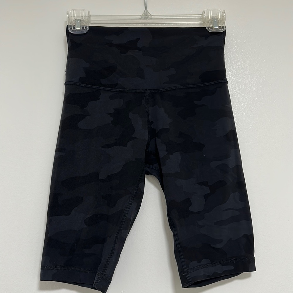 Lululemon Wunder Train High-Rise Short